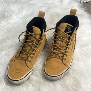 Men's 8.5 Tan High-Top Vans Sneakers / Or women’s 10